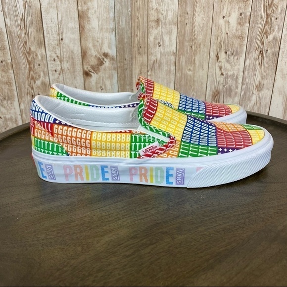 Vans‎ Pride Classic Slip On LGBTQ Sneaker Size 7.5 Women - Picture 4 of 13